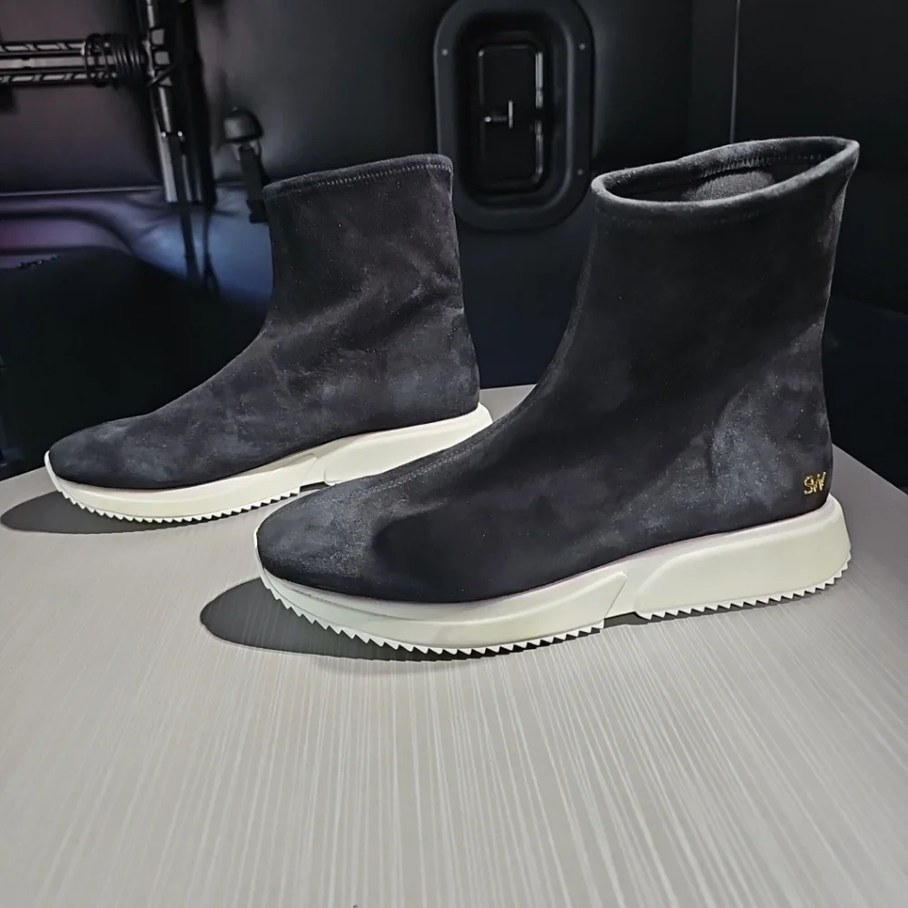 $550 STUART WEITZMAN MARGO BOOTIE SUEDE SOCK‎ SNEAKER SUEDE BLACK 7.5D/38